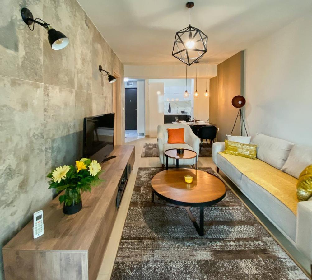 Stylish Apartment, Skopje Centre - Private Parking - Panoramic Views Exterior foto