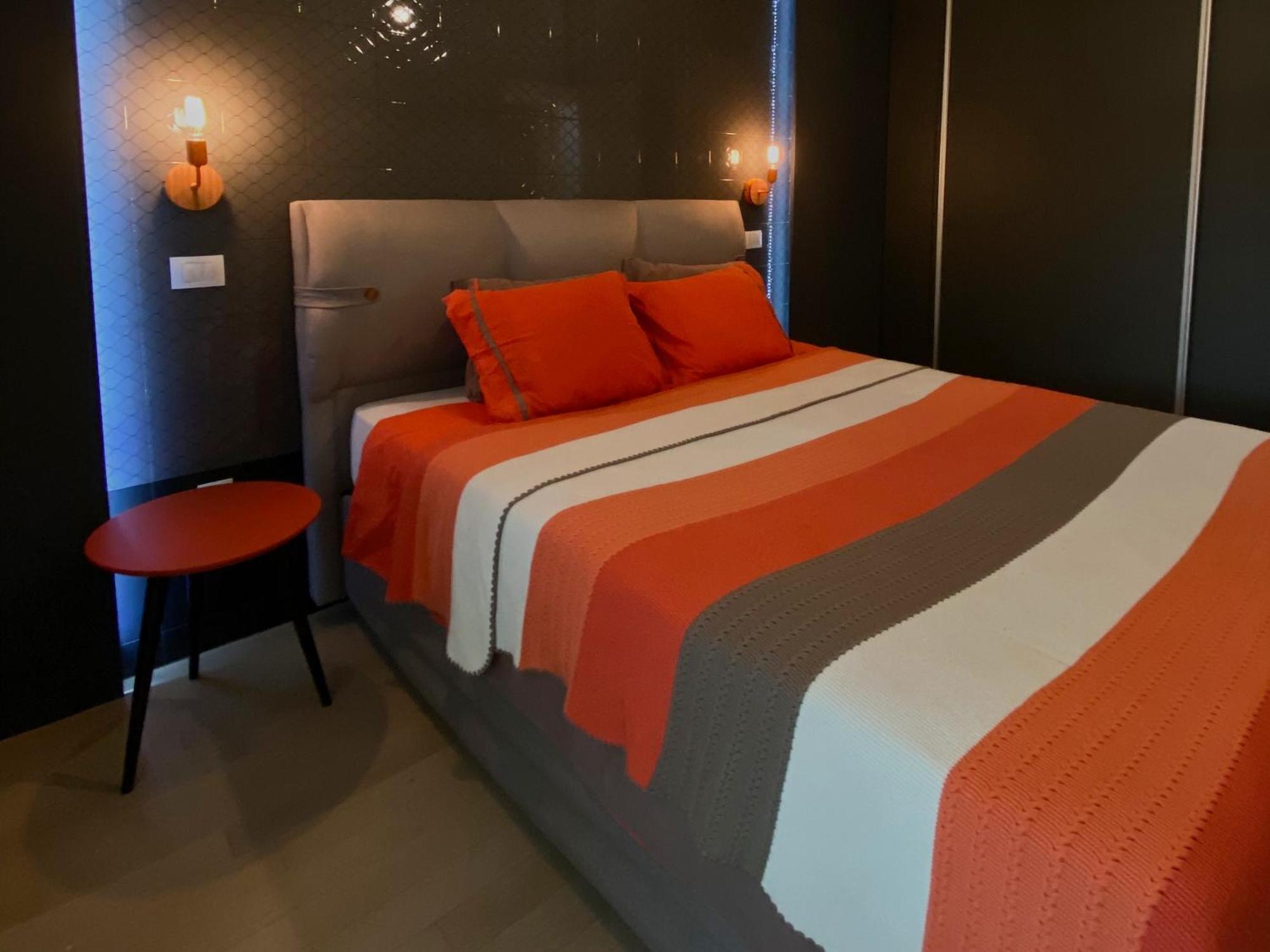 Stylish Apartment, Skopje Centre - Private Parking - Panoramic Views Exterior foto